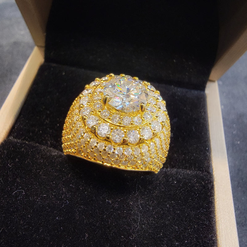 18k Yellow Gold VS Diamonds Oval Cluster Ring