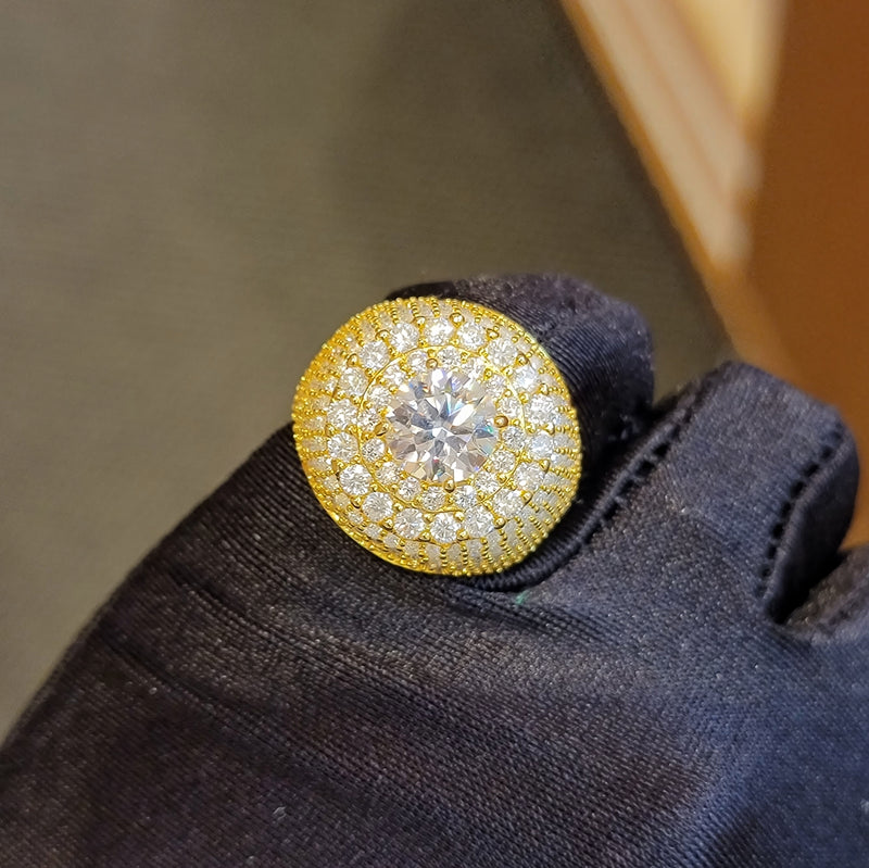 18k Yellow Gold VS Diamonds Oval Cluster Ring